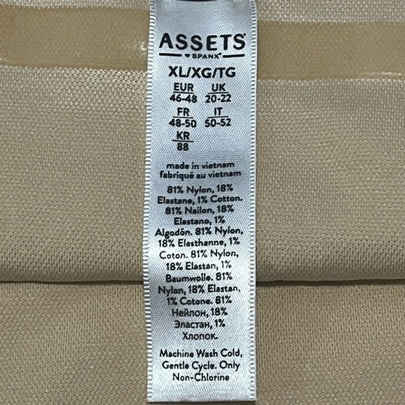 Spanx Assets size XL slimming beige brief NWOT - Picture 4 of 4